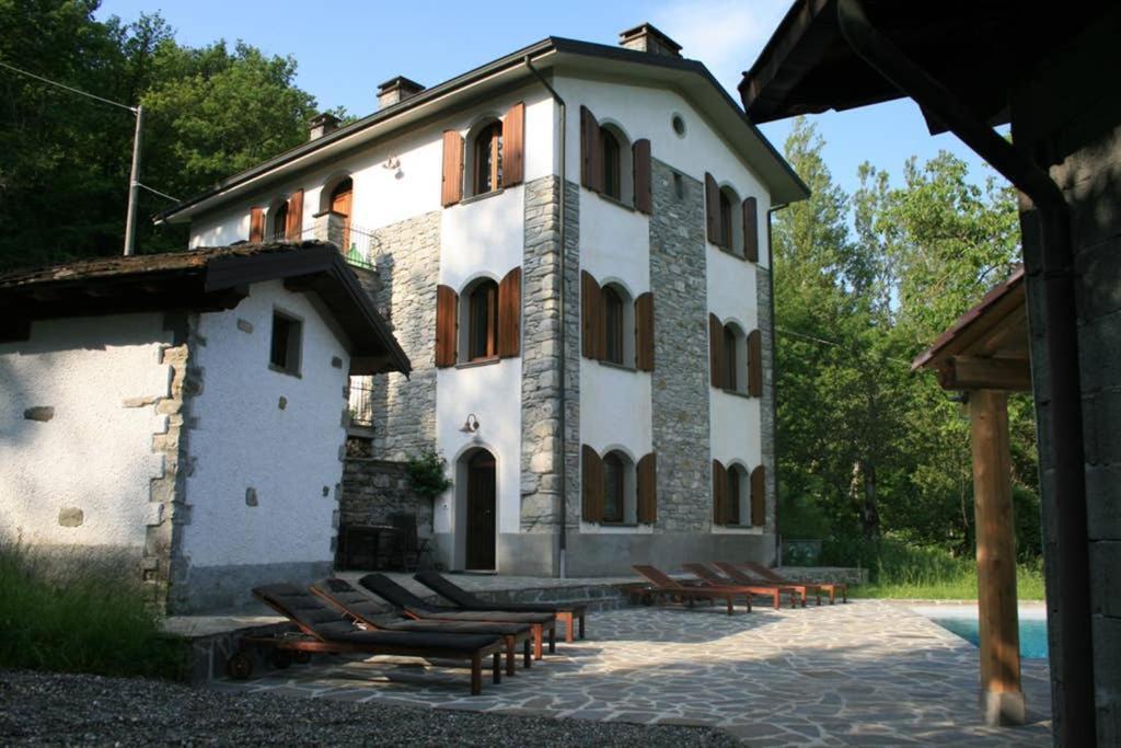 Casale Delle Farfalle Tornolo Exterior photo